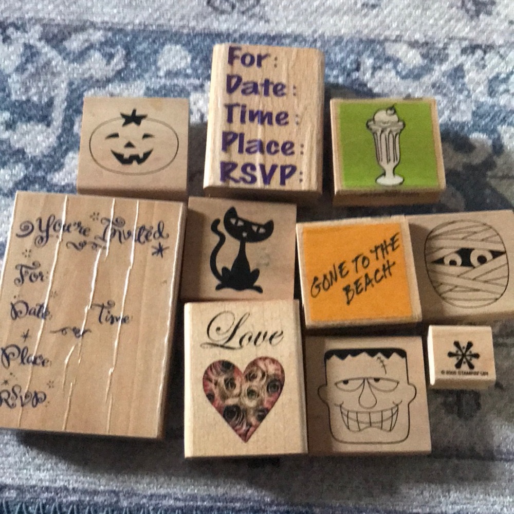 Assorted stamps